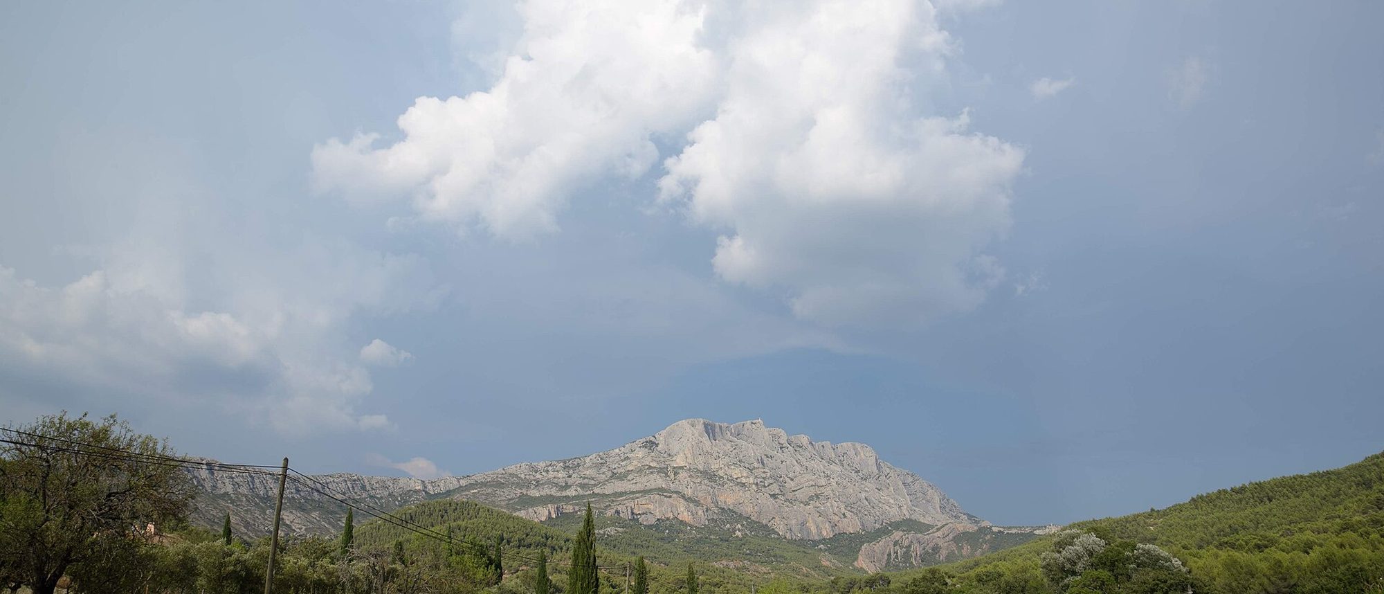 La montagne Sainte-Victoire, près d'Aix-en-Provence