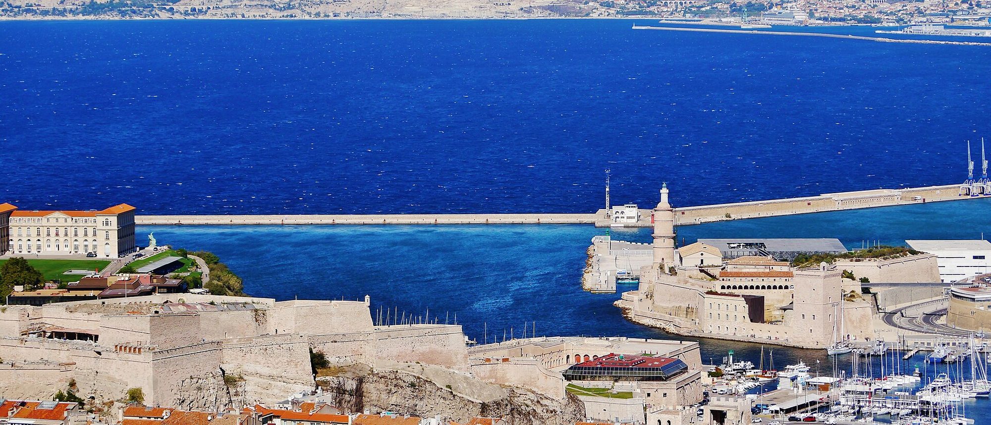 Marseille, le Vieux-Port vu de Notre-Dame-de-la-Garde
