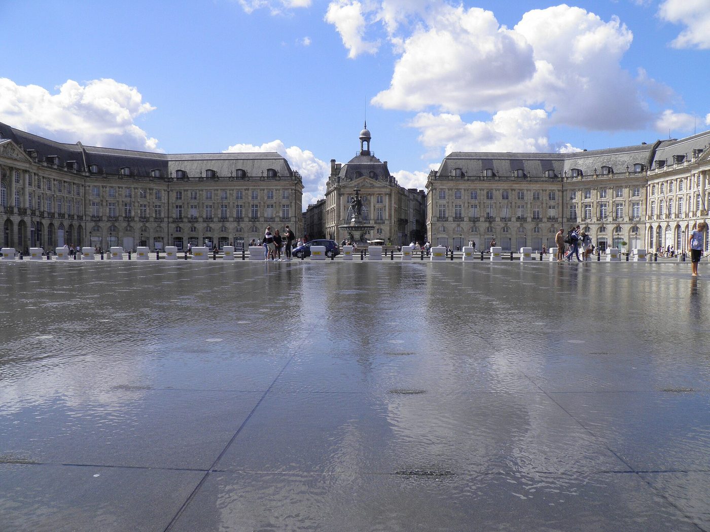 Bordeaux, le miroir d'eau et la place de la Bourse