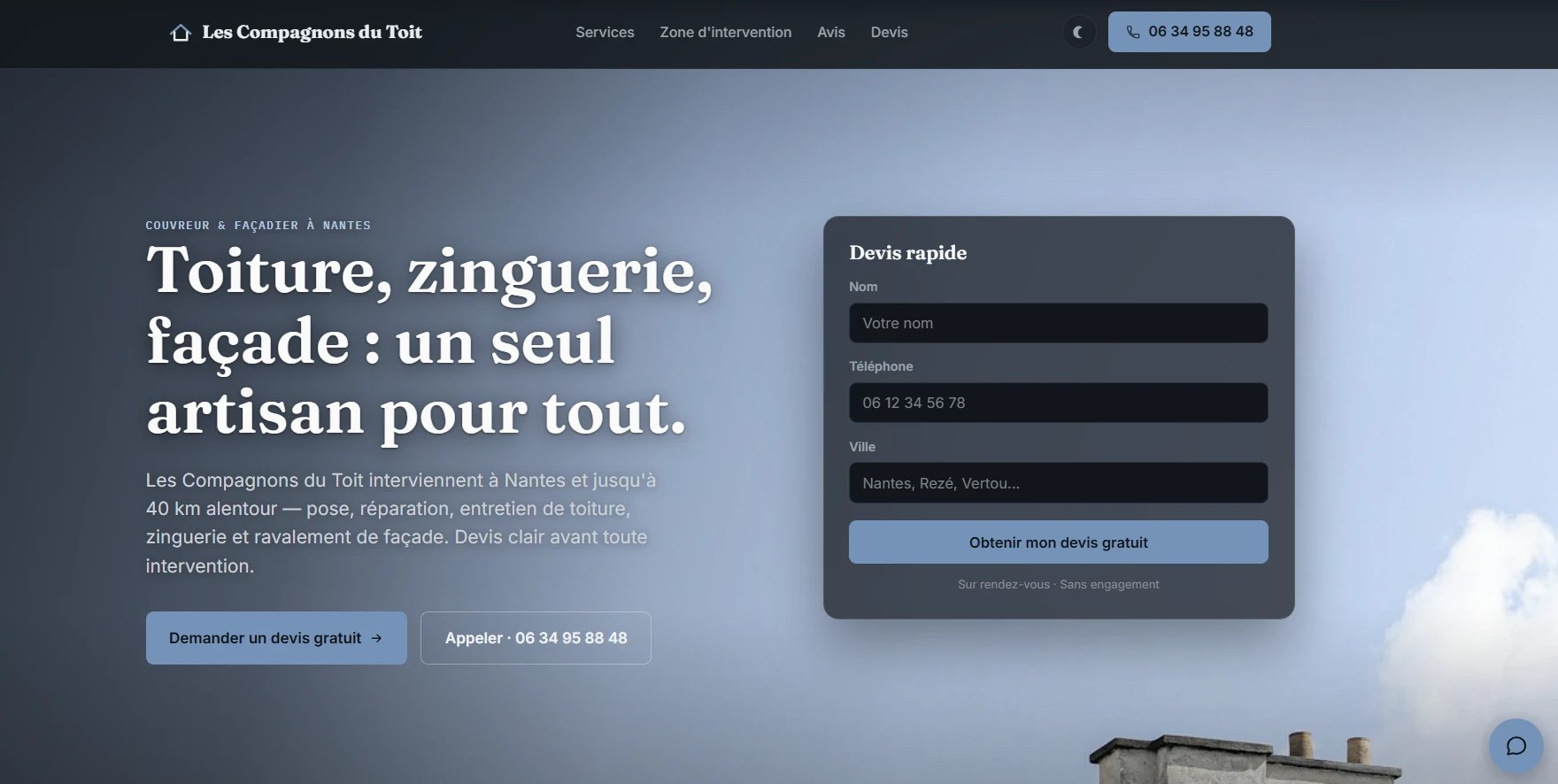 Page d'accueil d'un site de couvreur à Nantes créé avec Claude Code : hero photo, formulaire de devis, appel direct
